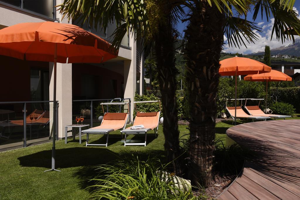 Alia Appartements & Wellness Lagundo Bagian luar foto