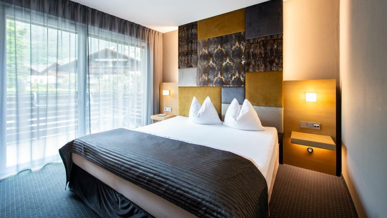 Alia Appartements & Wellness Lagundo Bagian luar foto