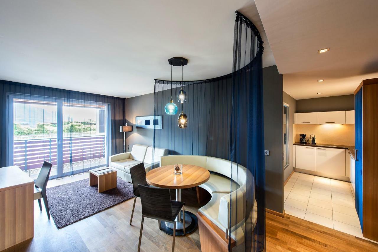 Alia Appartements & Wellness Lagundo Bagian luar foto