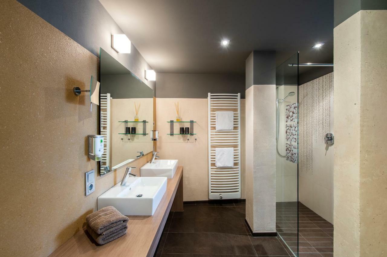 Alia Appartements & Wellness Lagundo Bagian luar foto