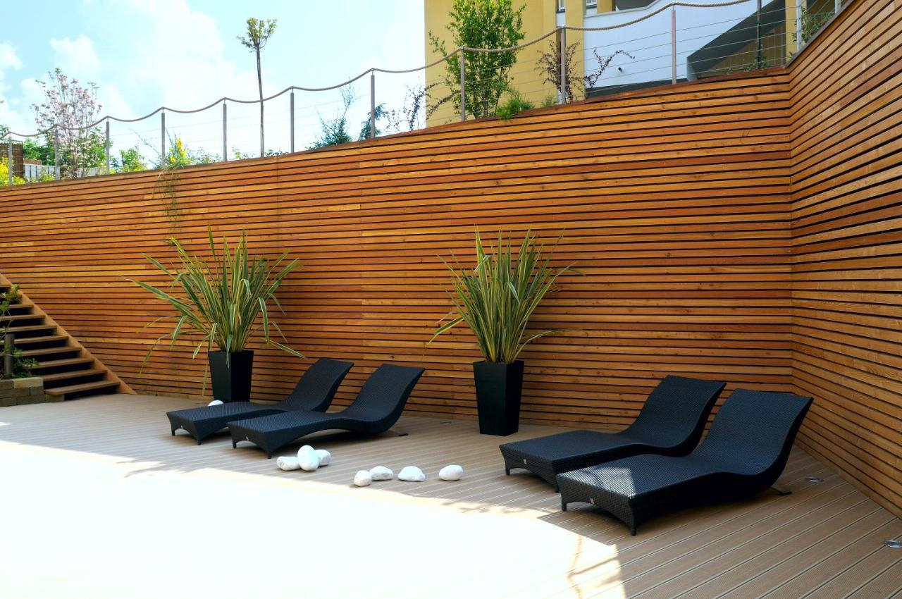 Alia Appartements & Wellness Lagundo Bagian luar foto